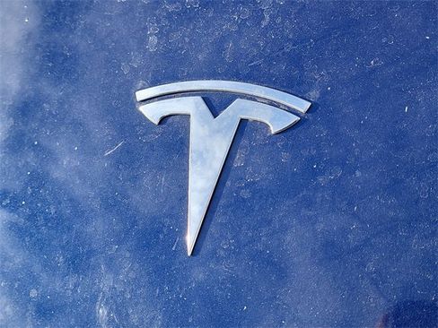 Used 2018 Tesla Model 3 Long Range image 6