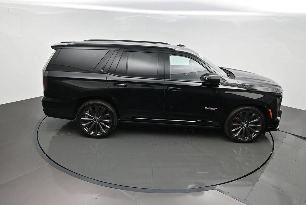 Certified 2026 Cadillac Escalade V w/ LPO, Floor Liner Package AWD/4WD image 57