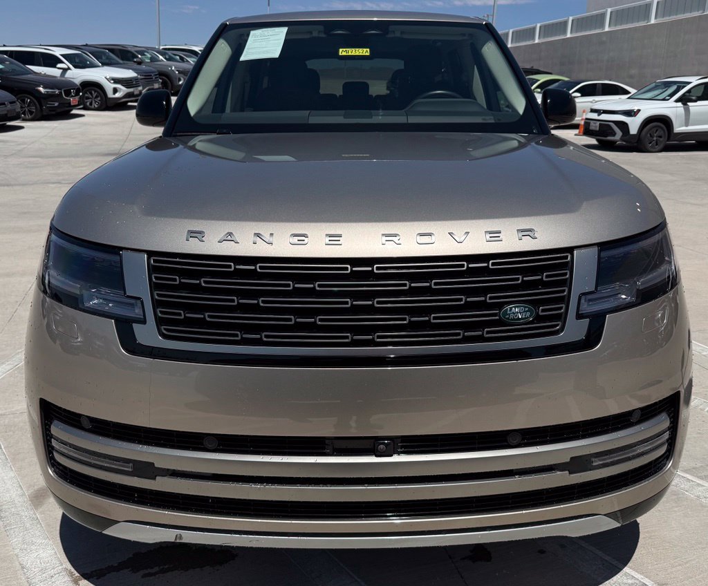 Used 2024 Land Rover Range Rover SE AWD/4WD image 4