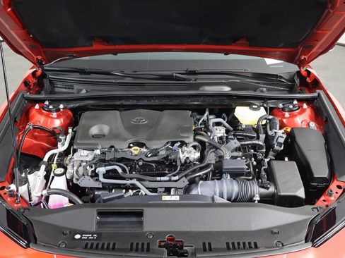 Used 2026 Toyota Camry Hybrid w/ Multimedia Upgrade Package FWD image 15