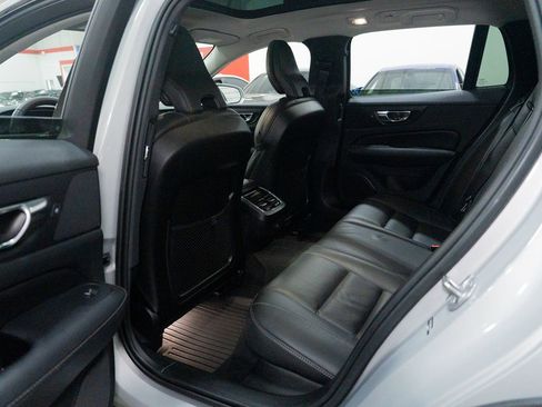 Used 2023 Volvo V60 B5 Cross Country Ultimate w/ Climate Package image 21