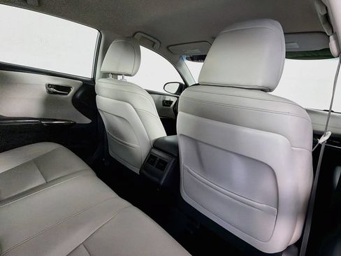 Used 2016 Toyota Avalon XLE FWD image 26