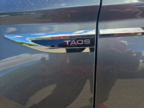 Used 2023 Volkswagen Taos S FWD image 4