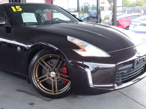 Used 2015 Nissan 370Z Coupe RWD image 2
