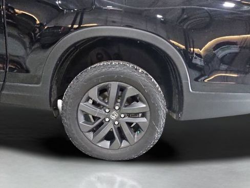 Used 2024 Honda Ridgeline Sport image 16