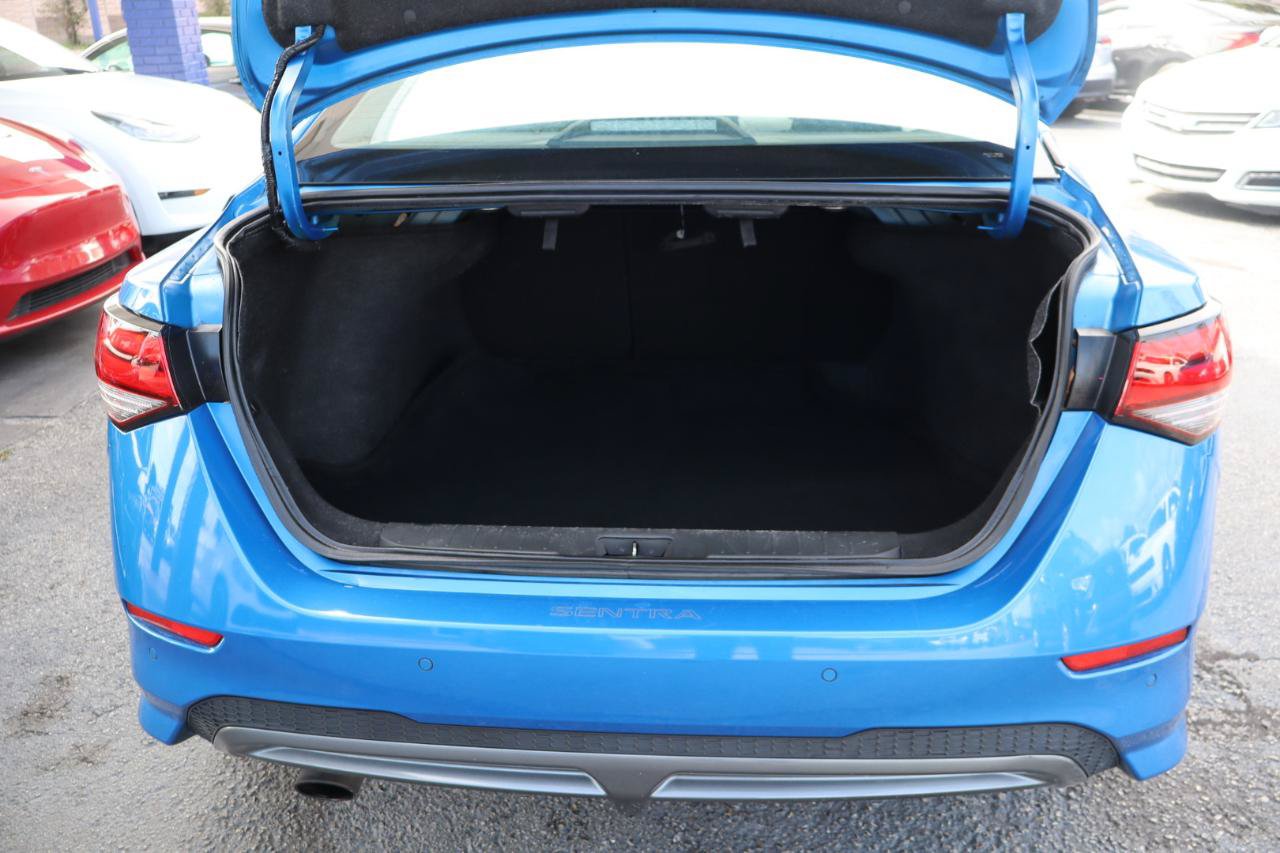 Used 2022 Nissan Sentra SR w/ Electronics Package FWD image 10