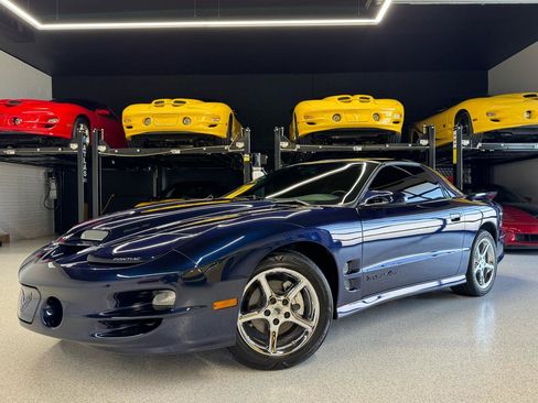 Used 2002 Pontiac Firebird Trans Am w/ SLP Firehawk Pkg RWD image 2