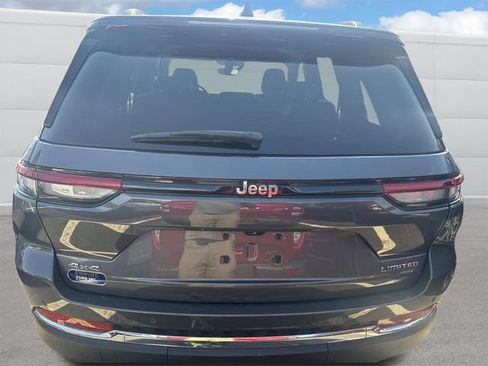 Used 2023 Jeep Grand Cherokee Limited AWD/4WD image 3