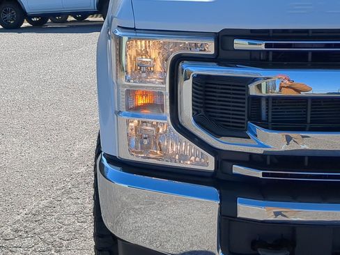 Used 2022 Ford F250 XLT image 8