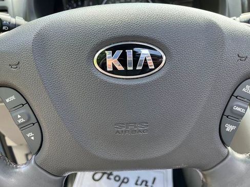 Used 2014 Kia Sedona EX w/ Luxury Package FWD image 15