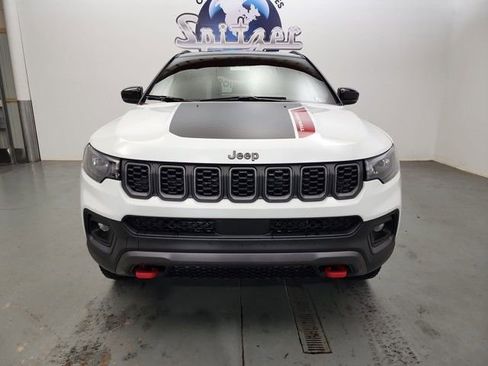 New 2025 Jeep Compass Trailhawk w/ Trailhawk Convenience Group image 11