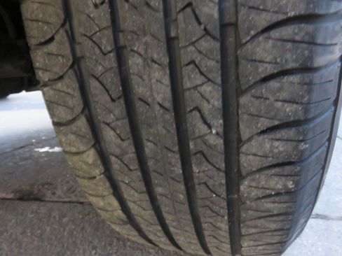 Used 2016 GMC Canyon SLE w/ All Terrain Package image 36