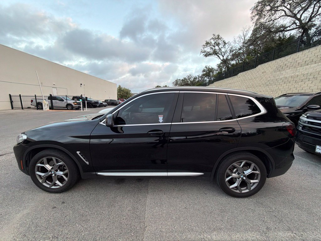 Certified 2024 BMW X3 sDrive30i w/ Convenience Package RWD image 2