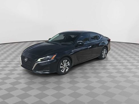 Used 2023 Nissan Altima 2.5 S FWD image 4