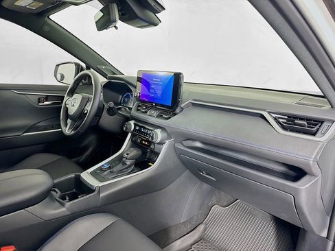 Used 2025 Toyota RAV4 XSE w/ Advanced Technology Package image 31