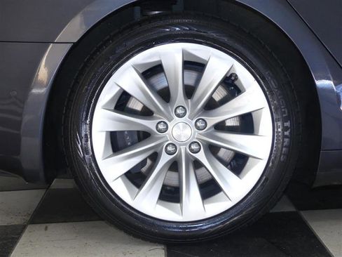 Used 2018 Tesla Model S 100D image 31