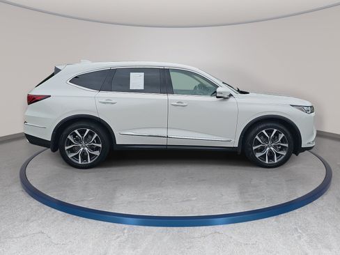 Certified 2024 Acura MDX w/ Technology Package FWD image 4