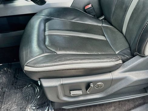 Used 2019 Ford F150 Platinum w/ Equipment Group 701A Luxury AWD/4WD image 20