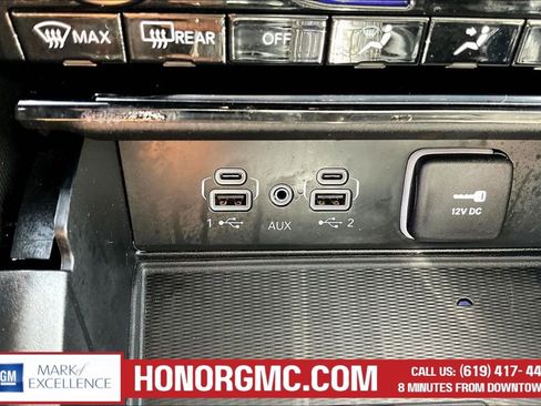 Used 2024 Jeep Grand Cherokee Altitude AWD/4WD image 16