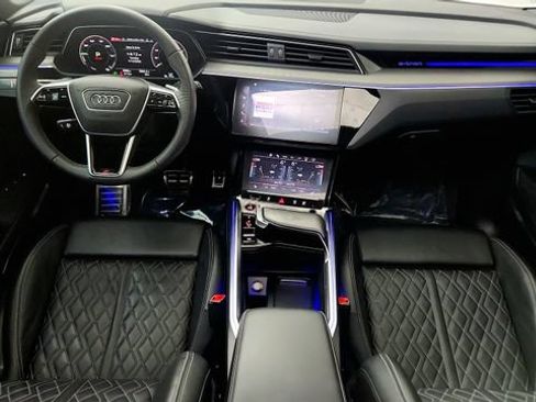 Used 2024 Audi Q8 e-tron Prestige AWD/4WD image 55