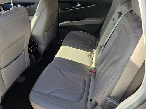 Used 2021 Lincoln Nautilus FWD image 10