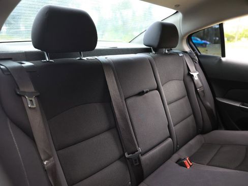 Used 2013 Chevrolet Cruze LT FWD image 14