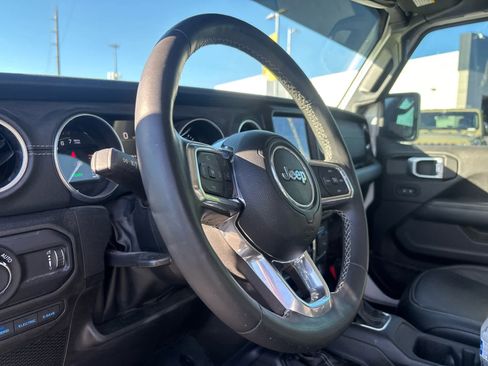 Used 2023 Jeep Wrangler Sahara w/ Cold Weather Group image 9