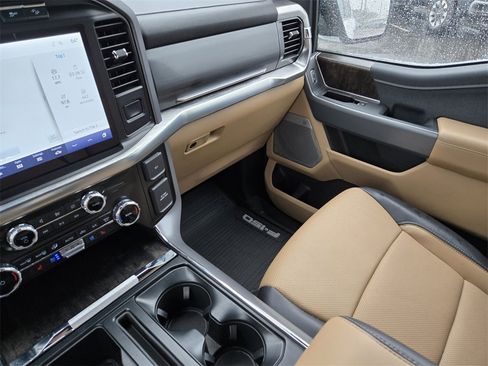 Used 2023 Ford F150 Lariat w/ Equipment Group 502A High image 33