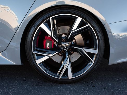 Used 2021 Audi RS 6 image 55