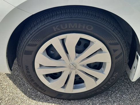 Used 2025 Nissan Versa S w/ Trunk Package FWD image 6