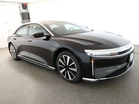Used 2023 Lucid Air Touring image 3