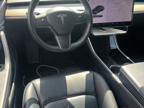 Used 2018 Tesla Model 3 Long Range image 9