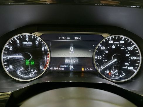 Used 2022 Nissan Pathfinder SV image 9