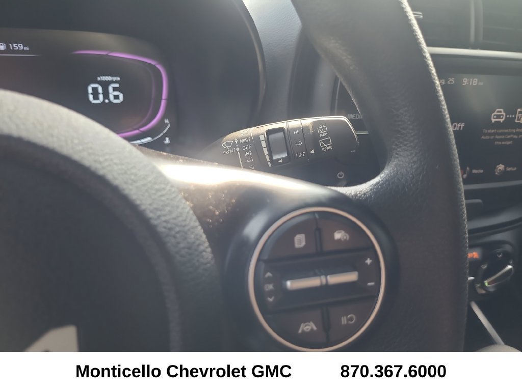 Used 2025 Kia Soul LX w/ LX Technology Package FWD image 20