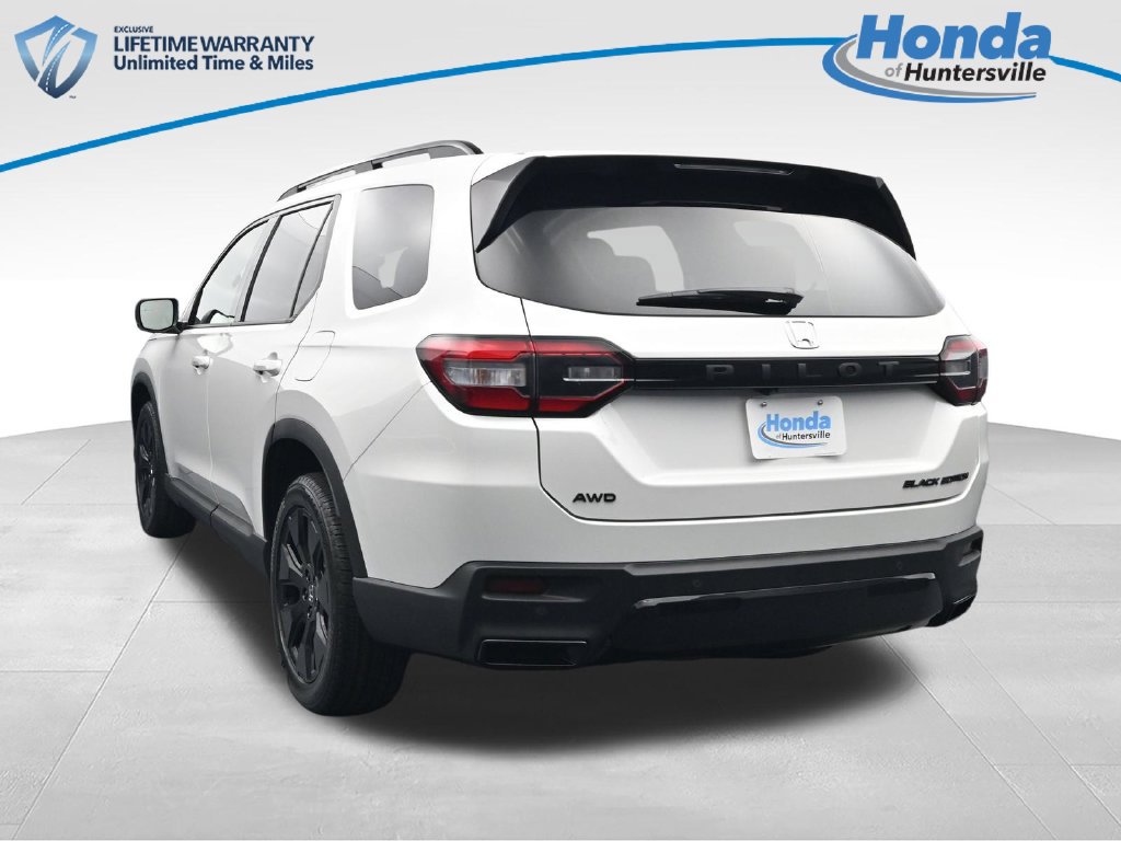 New 2026 Honda Pilot Black Edition image 7