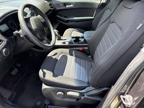 Used 2018 Ford Edge SE FWD image 7