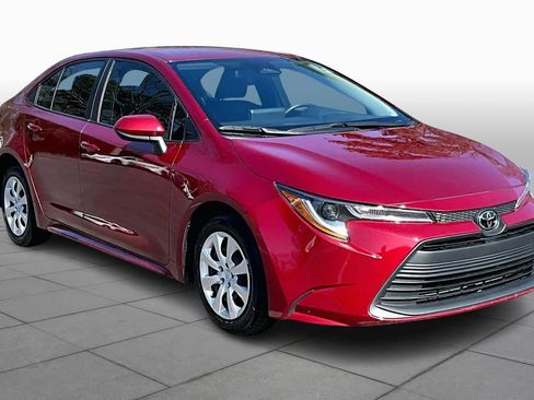 Certified 2024 Toyota Corolla LE image 3