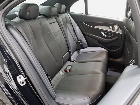 Used 2023 Mercedes-Benz E 350 4MATIC Sedan image 32
