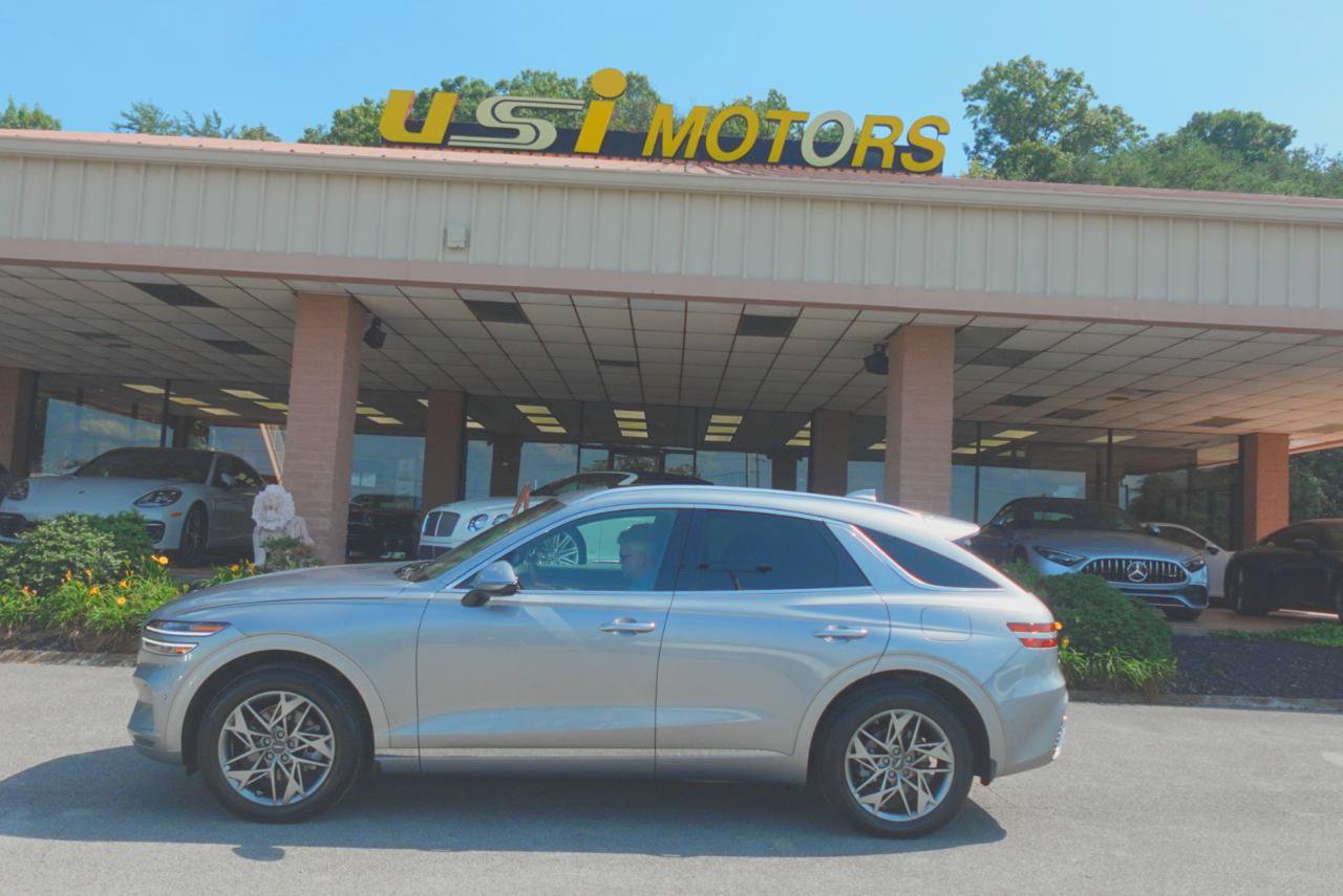 Used 2022 Genesis GV70 2.5T w/ Advanced Package AWD/4WD image 4