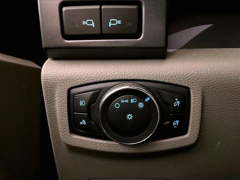 Used 2022 Ford F350 XLT w/ XLT Premium Package AWD/4WD image 30