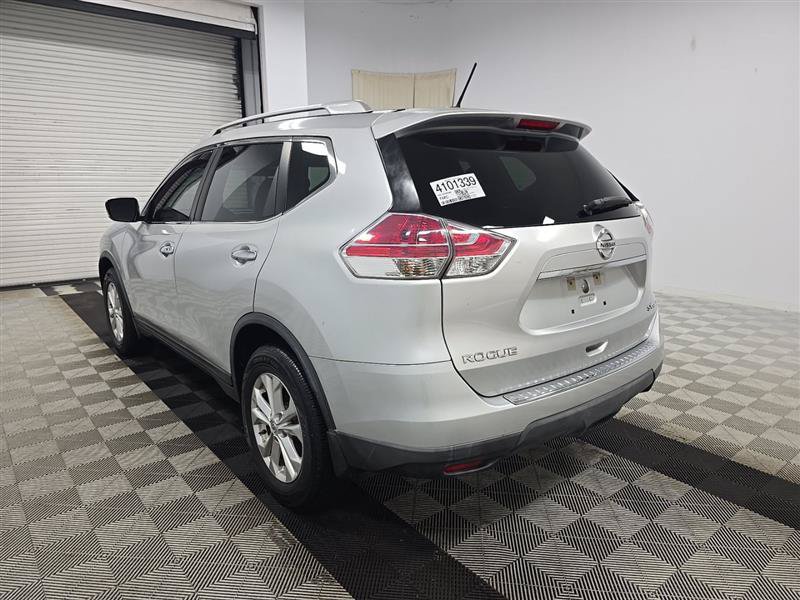 Used 2016 Nissan Rogue SV AWD/4WD image 4