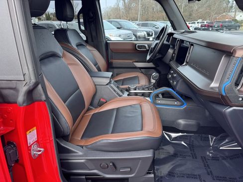 Used 2022 Ford Bronco Outer Banks image 23