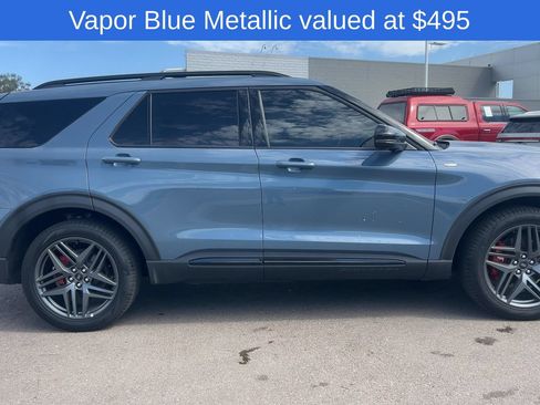Used 2025 Ford Explorer ST-Line w/ Premium Package RWD image 4