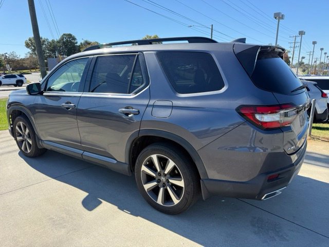 Used 2023 Honda Pilot Elite image 7