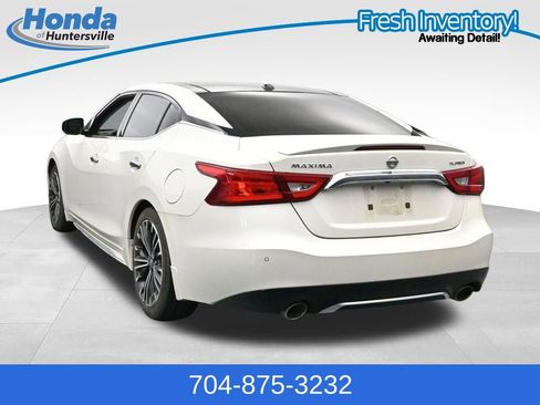 Used 2017 Nissan Maxima Platinum w/ Medallion Package FWD image 6