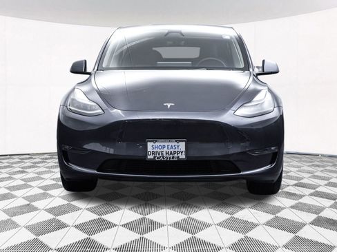 Used 2024 Tesla Model Y Long Range image 15
