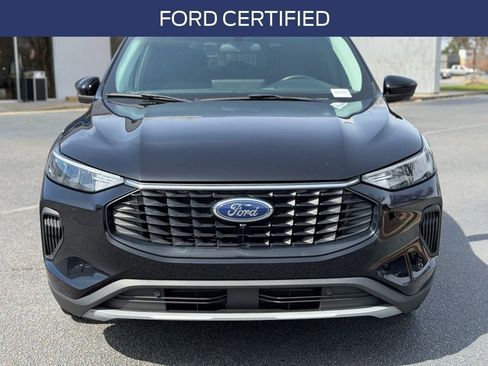 Certified 2023 Ford Escape Active w/ Tech Pack #2 image 3