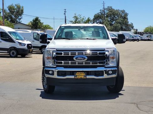 New 2026 Ford F550 2WD Regular Cab Super Duty image 3