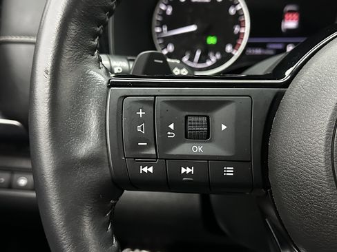 Used 2022 Nissan Pathfinder SL image 19