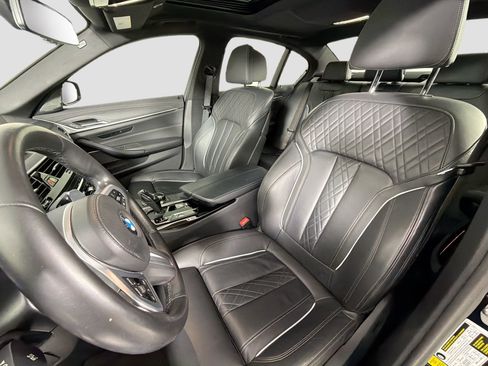 Certified 2023 BMW M550i xDrive w/ Executive Package image 22